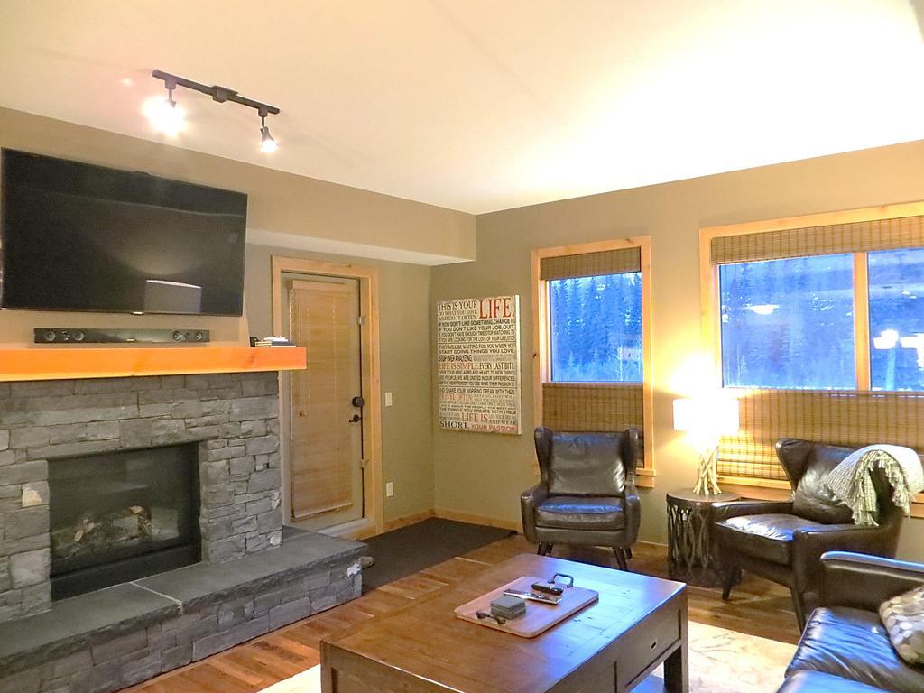 Luxury Canmore Vacations Exterior photo