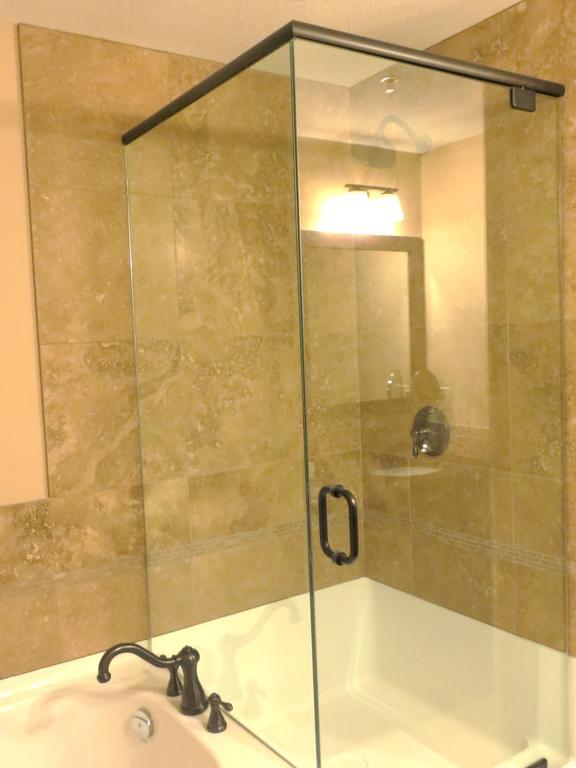 Luxury Canmore Vacations Room photo