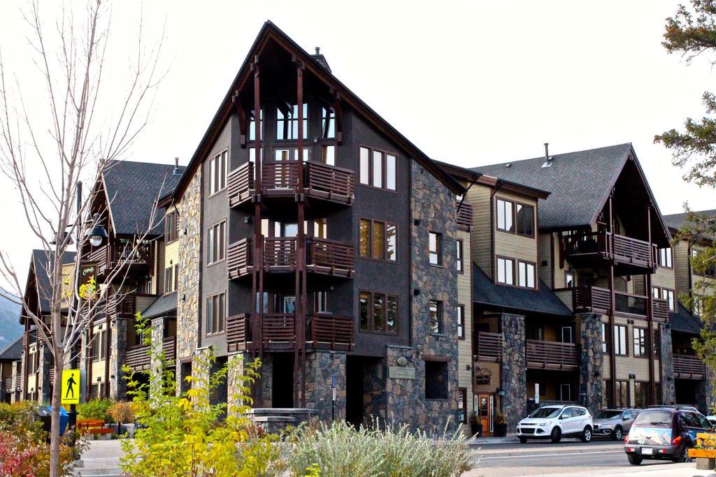 Luxury Canmore Vacations Exterior photo