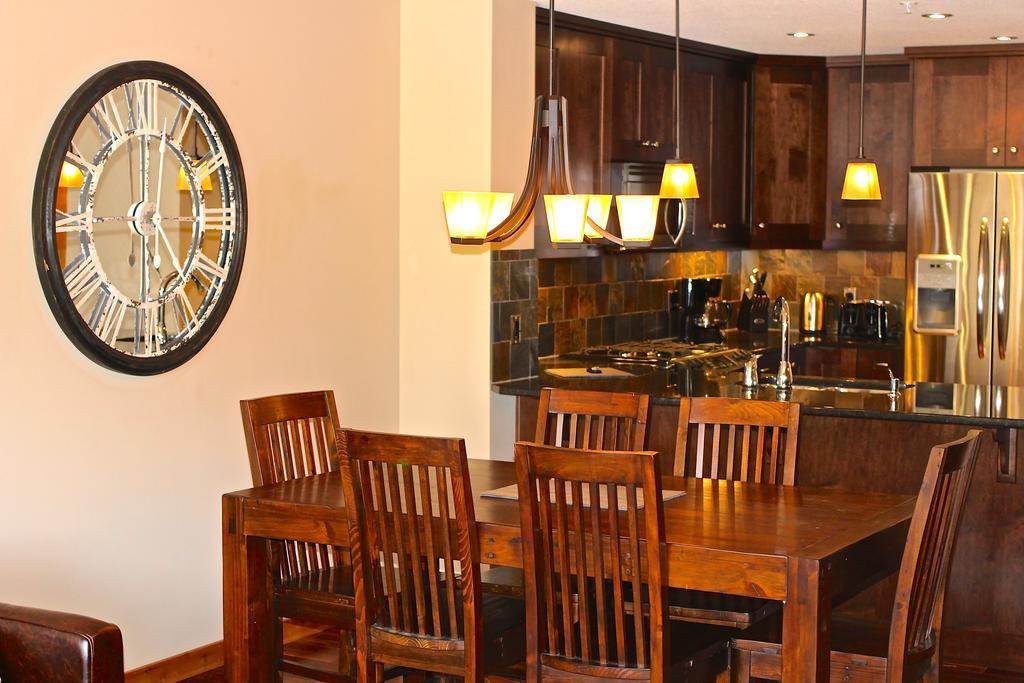 Luxury Canmore Vacations Exterior photo